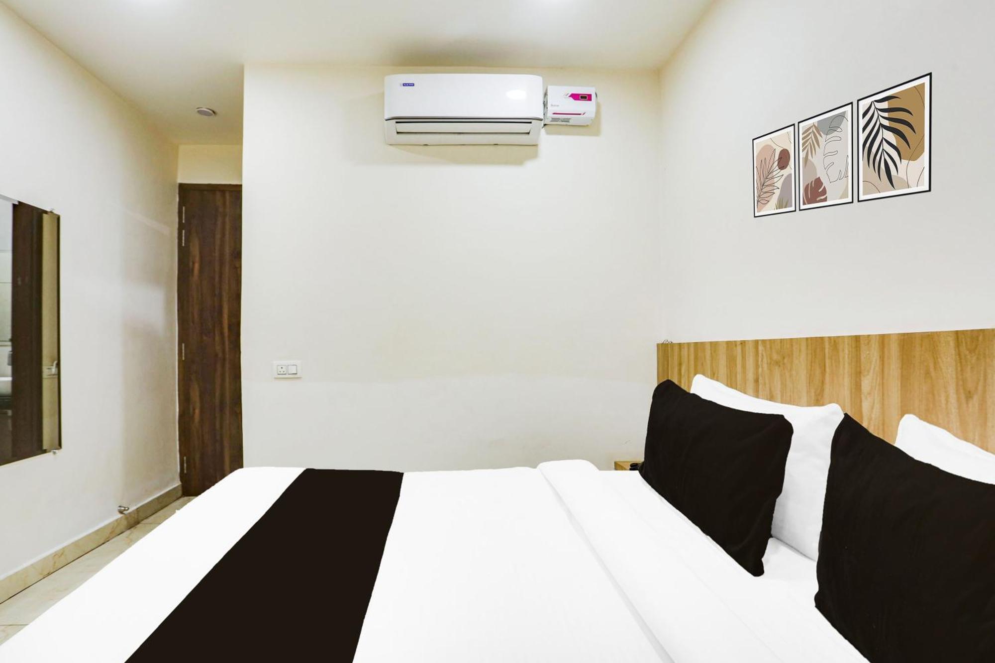 Super Collection O Clock Tower Ludhiana Formerly Jr Inn 外观 照片